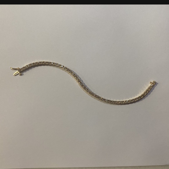 5ct 14kt gold Diamond tennis bracelet - Picture 2 of 3